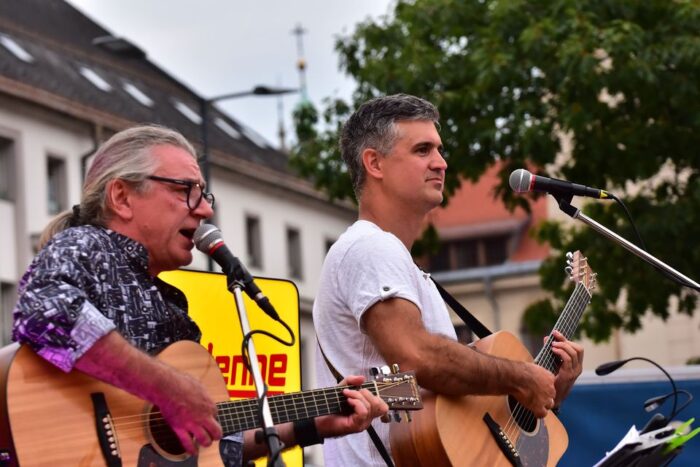 Rolling Hippie Music Market