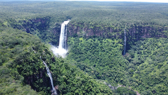 Lofoi Wasserfall
